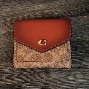COACH Wyn Small Leather Wallet In Colorblock Signature Canvas NWOT